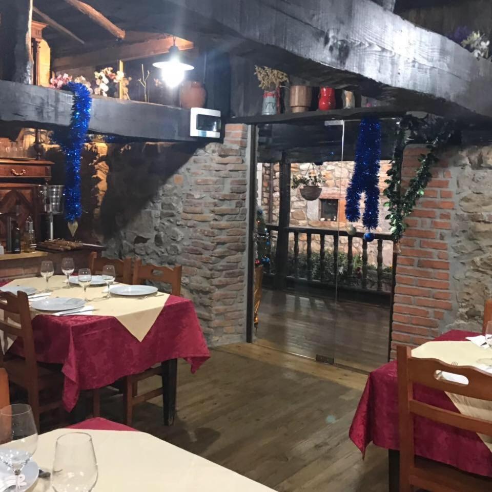 Posada El Pareon Sirviella Kültér fotó
