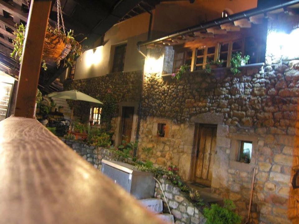 Posada El Pareon Sirviella Kültér fotó